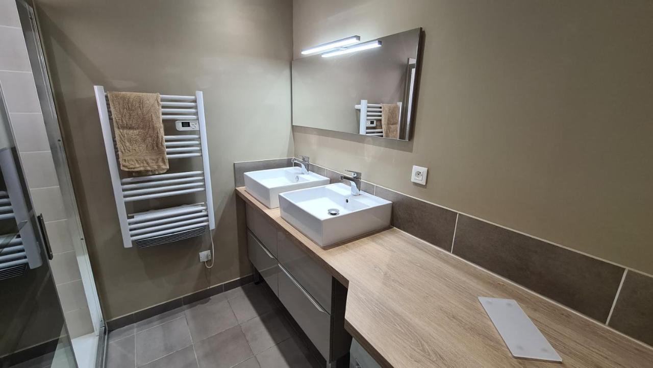 Appartement Moderne De 54 M, 2 Chambres La Seyne-sur-Mer Exteriör bild