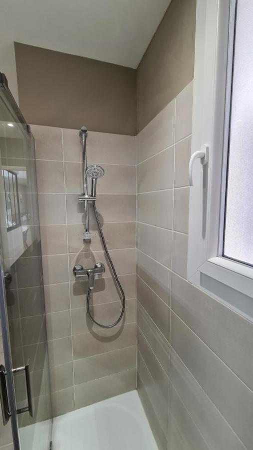 Appartement Moderne De 54 M, 2 Chambres La Seyne-sur-Mer Exteriör bild
